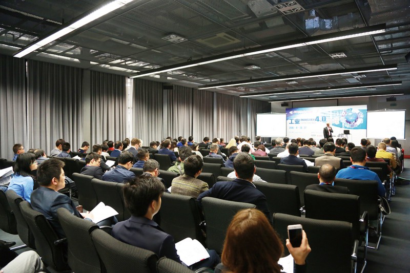 在上海舉辦的CHINAPLAS-2016國際橡塑展上首次亮相的&ldquo;工業4.0論壇&rdquo;，一經推出,-反應熱烈，吸引了超過600位專業觀眾。