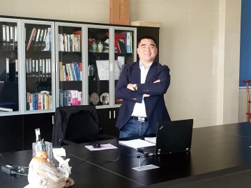 大禹：重新定義立式電動注塑機