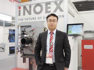 于微小處承載大事業