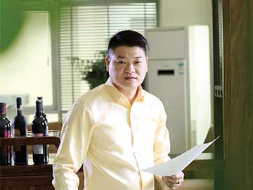 質(zhì)量與服務(wù)齊頭并駕 精岳模具堅定不移走品牌之路