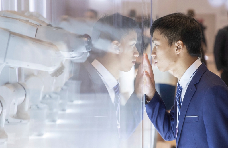 ABB官網圖片-CCSL2_MANUS打破人與機器人關系的傳統概念