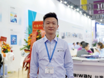 鴻正聯(lián)塑：緊跟行業(yè)趨勢(shì) 攜手客戶共同發(fā)展