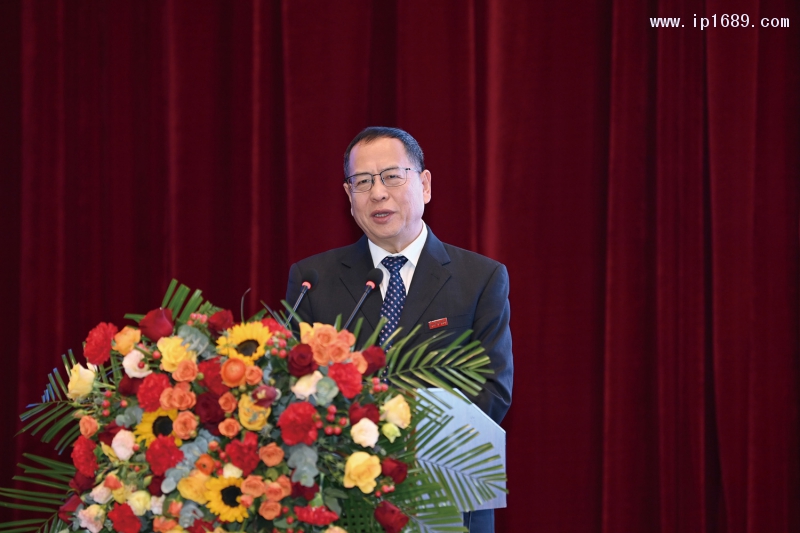 中國塑料加工工業協會理事長王占杰