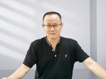 海闊塑機：把握行業發展方向 強化自身技術實力