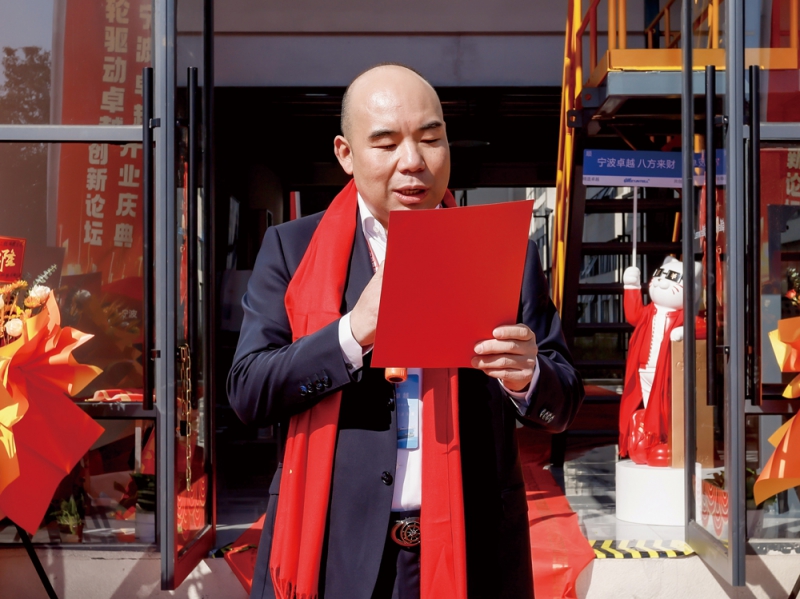 江蘇卓越智能工程有限公司總經理李曉龍-拷貝