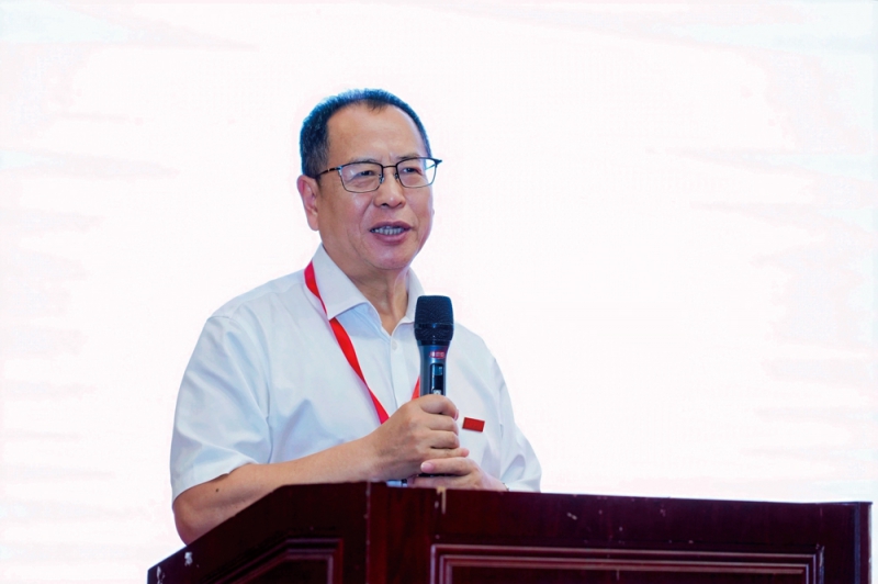 中國塑料加工工業協會理事長王占杰